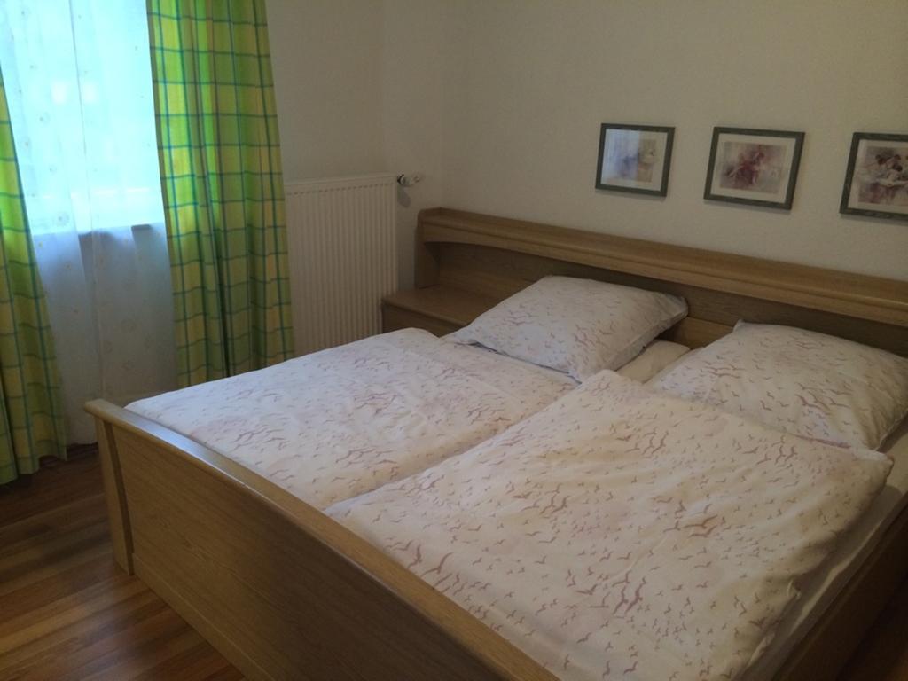 Gaestehaus Wetzel برونلاغ الغرفة الصورة